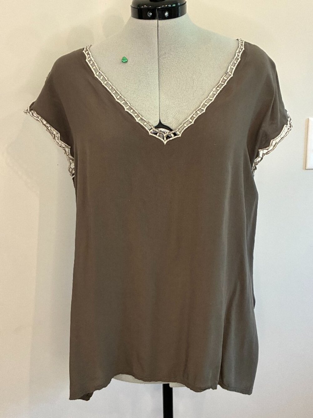 Umgee Embroidered Floral Crochet V Neck Blouse Olive Green Boho Short Sleeve Top